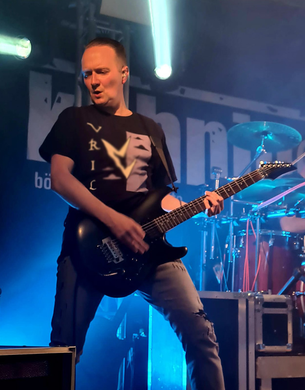 Andreas Adloff - Rhythmus Gitarre der KÖHNIGE Tribute Band